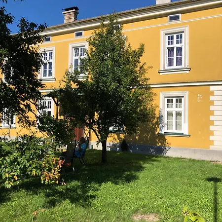 Loewenzahn Apartment *